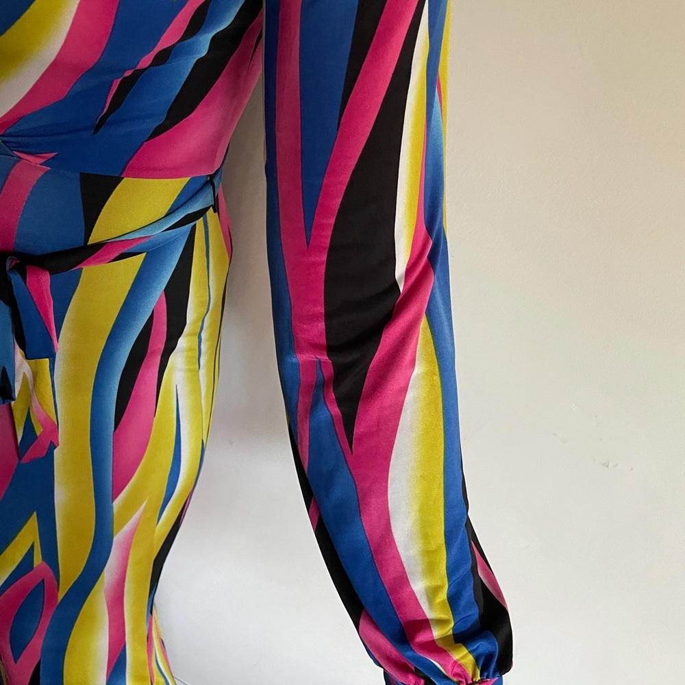 Jumpsuit - Picture 4 of 7